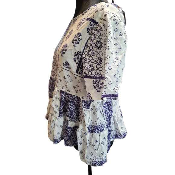 NWT Forever 21 Women's Blue and White Patterned Top Med - Picture 5 of 7